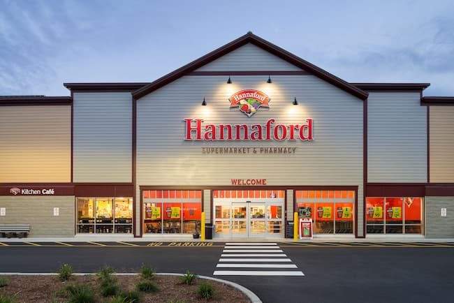  holiday hours for hannaford 