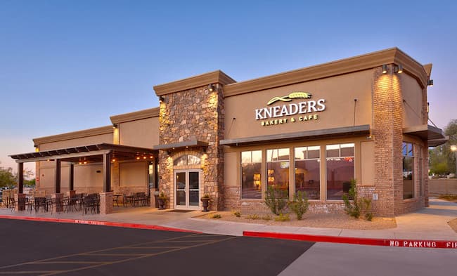  what time does kneaders stop serving breakfast 