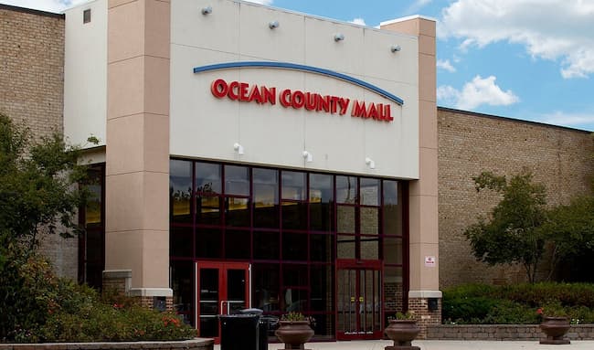 ocean county mall holiday hours