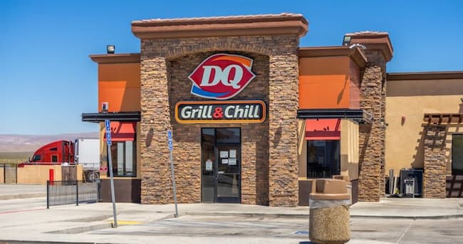  what time does dairy queen stop serving breakfast 
